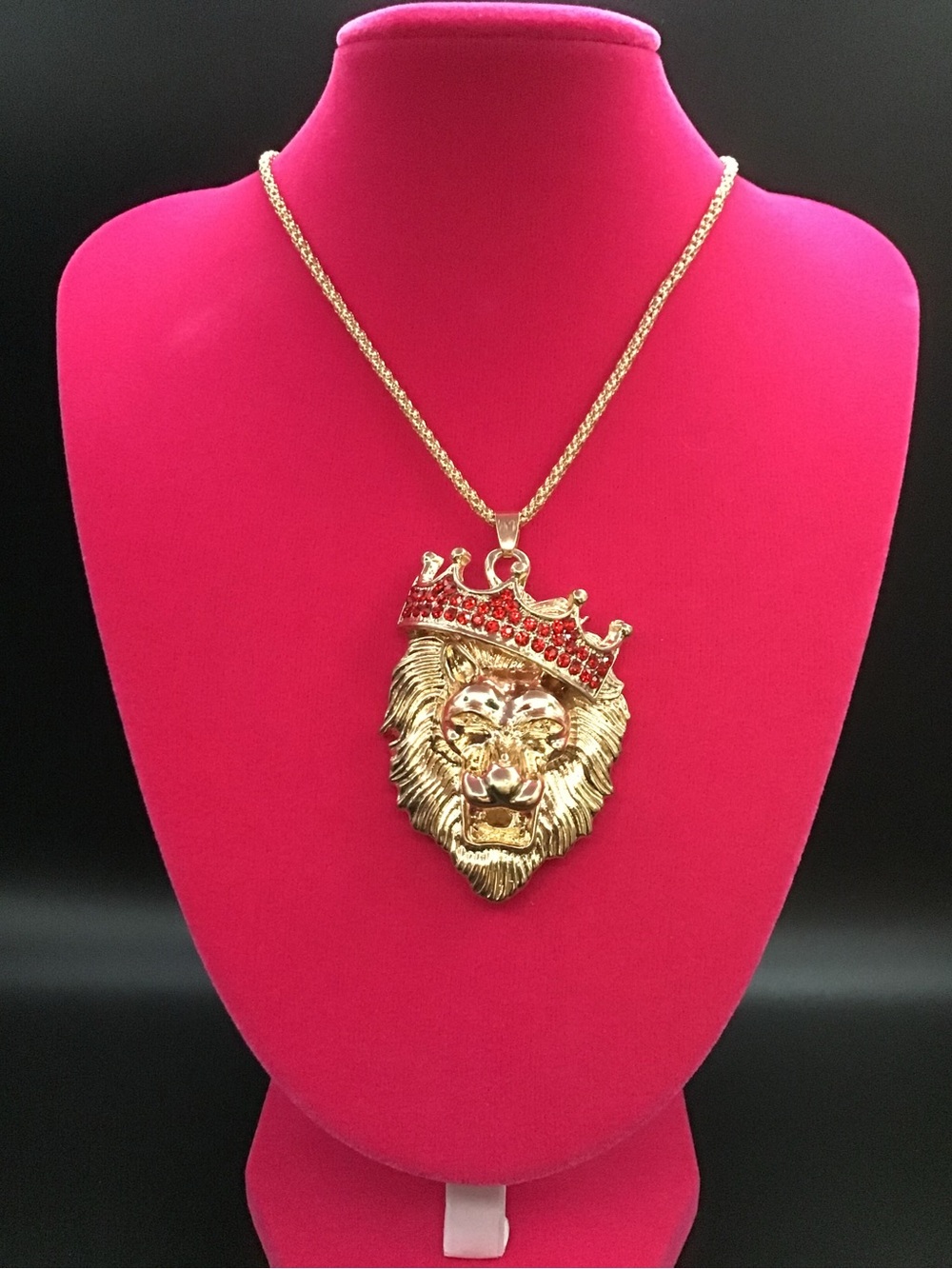 Betsey Johnson Royal Lion Necklace